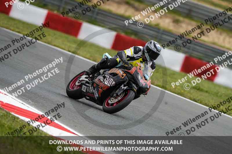 cadwell no limits trackday;cadwell park;cadwell park photographs;cadwell trackday photographs;enduro digital images;event digital images;eventdigitalimages;navarra;no limits trackdays;peter wileman photography;racing digital images;trackday digital images;trackday photos